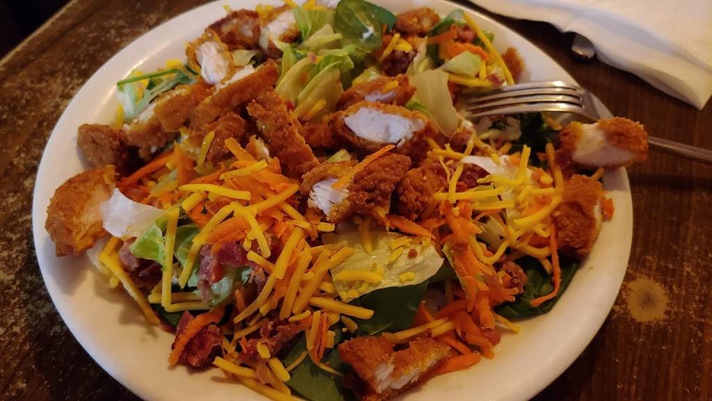 Blue Moon Lounge | restaurant | 310 NE 3rd St, McMinnville, OR 97128, USA | 5034723045 OR +1 503-472-3045