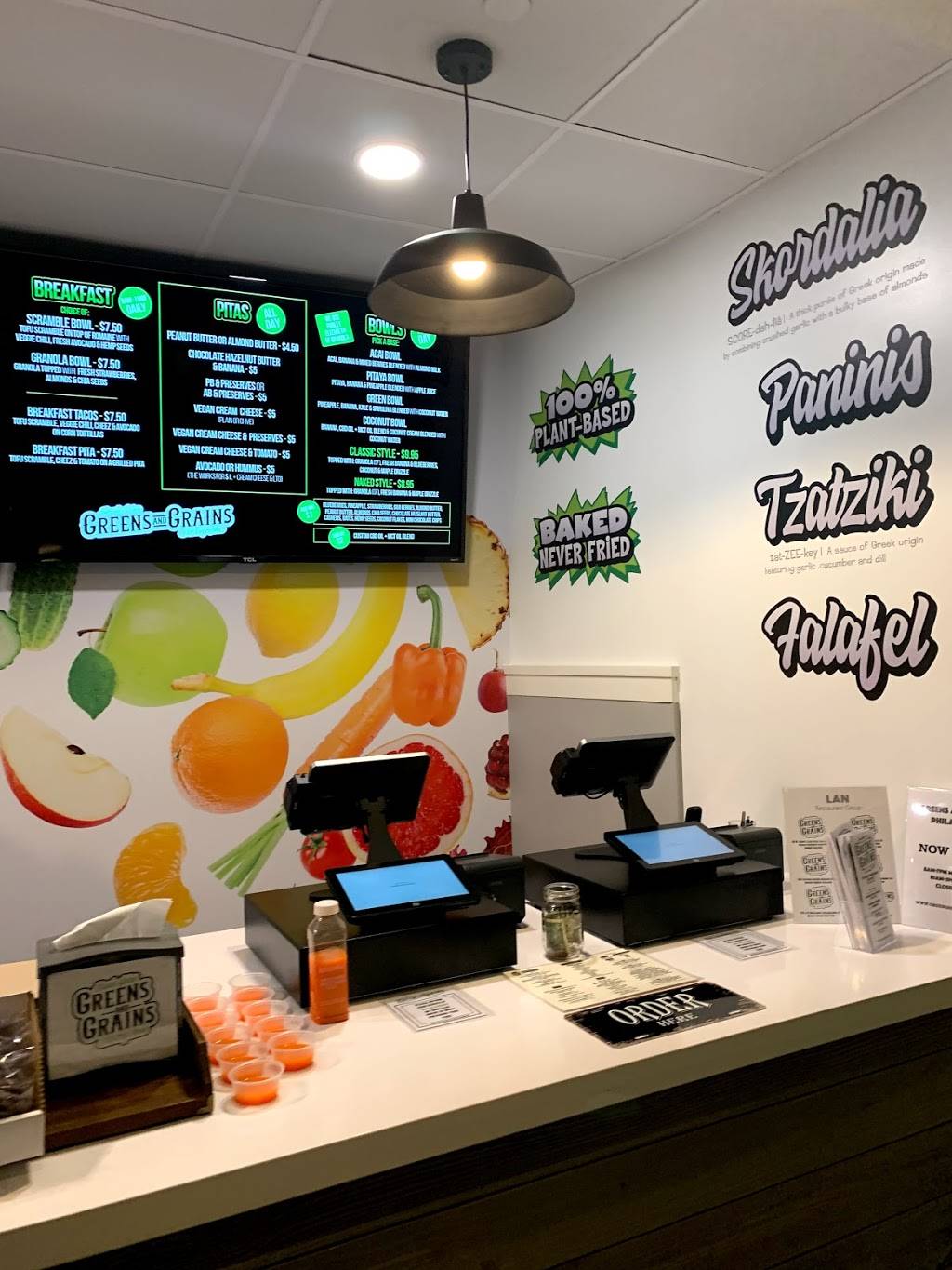 Greens and Grains Philadelphia Comcast | restaurant | 1701 John F Kennedy Blvd, Philadelphia, PA 19103, USA | 2675198071 OR +1 267-519-8071