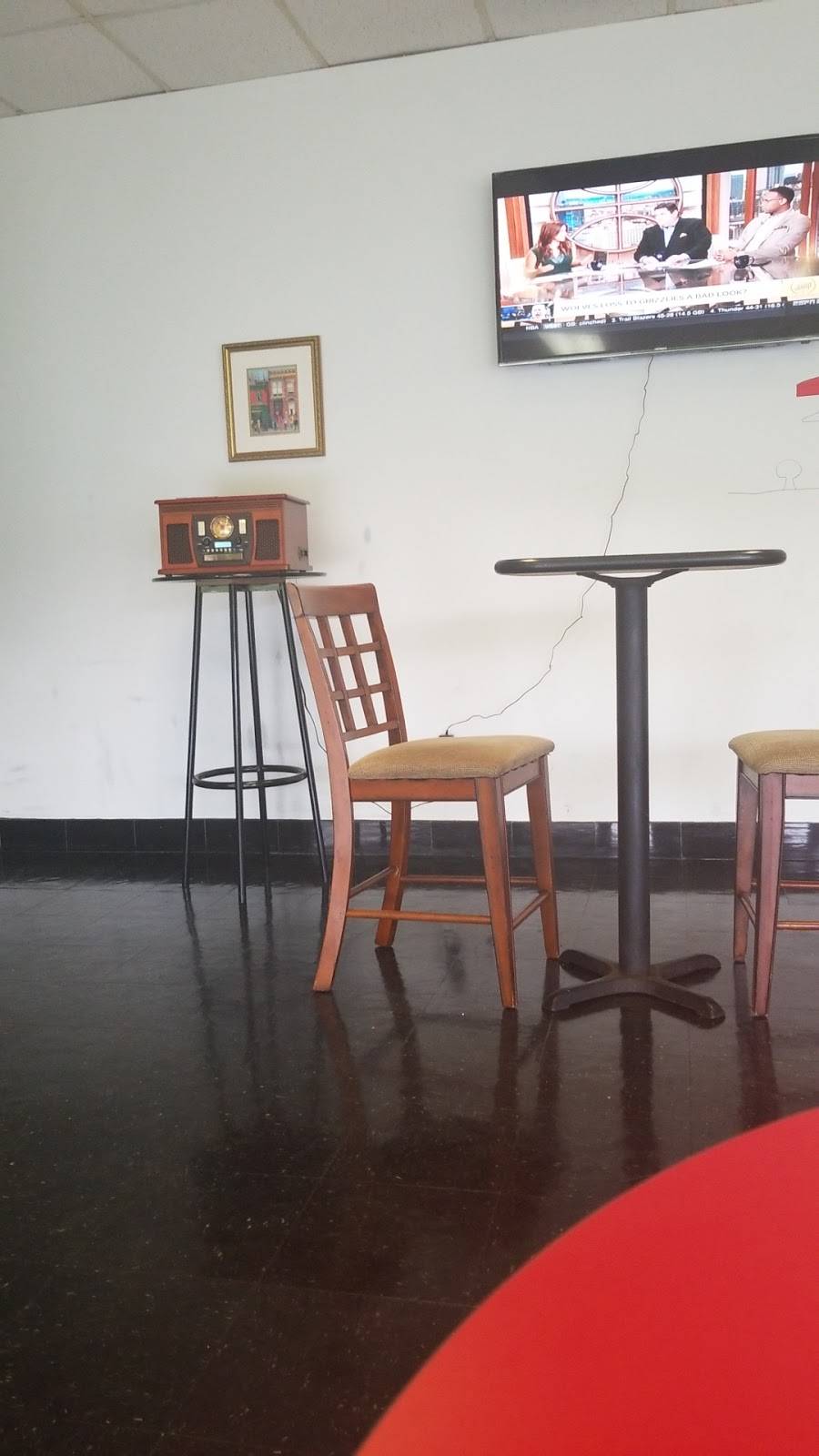 Jamals Buffalo Wings | restaurant | 2001 M.L.K. Jr Dr SW suite 106, Atlanta, GA 30310, USA | 4042210088 OR +1 404-221-0088