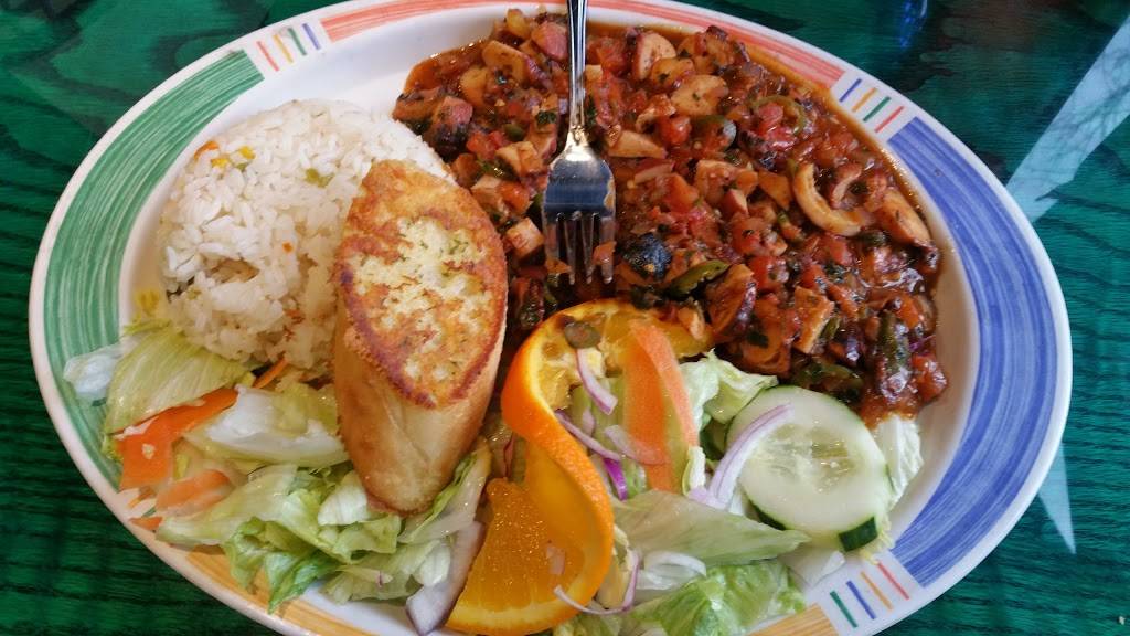 Mariscos Las Islitas | restaurant | 2446 S Western Ave, Chicago, IL 60608, USA | 7733760610 OR +1 773-376-0610