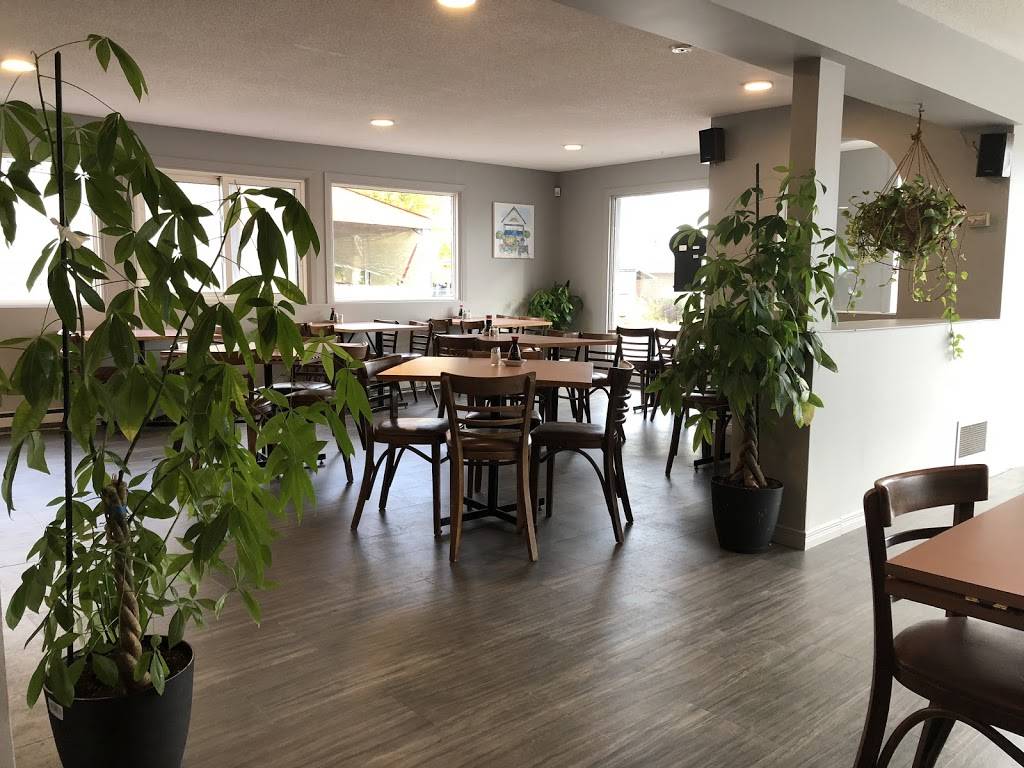 China Moon | restaurant | 273 Boulevard Saint-René O, Gatineau, QC J8P 2V7, Canada | 8196637710 OR +1 819-663-7710