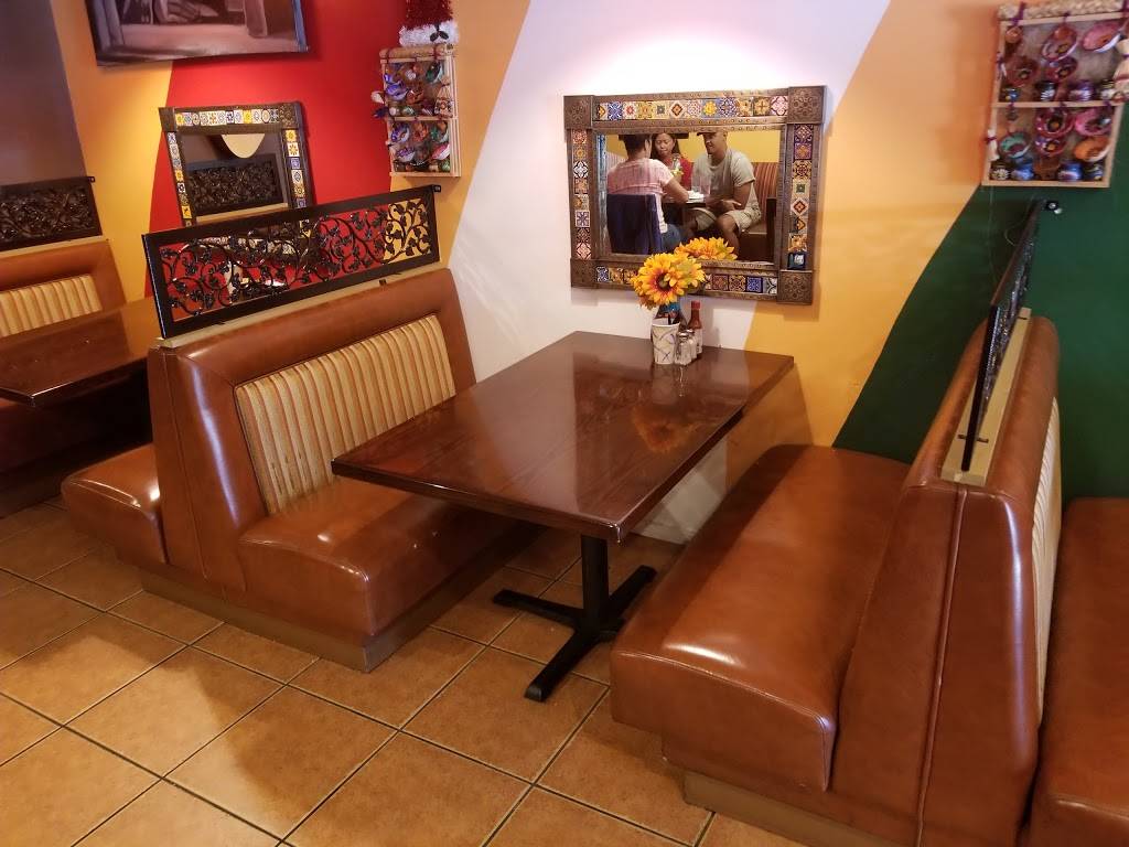 Fiesta Martin Mexican Grill | restaurant | 1330 N La Brea Ave, Inglewood, CA 90302, USA | 3106721330 OR +1 310-672-1330