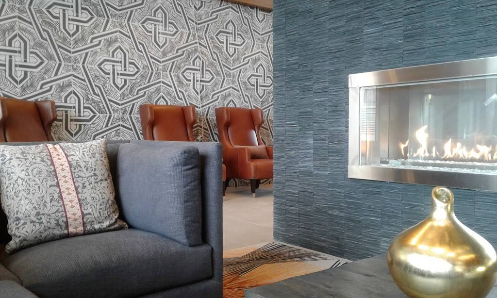 Naked Lunch | restaurant | 711 W 40th St #163, Baltimore, MD 21211, USA | 6672192500 OR +1 667-219-2500