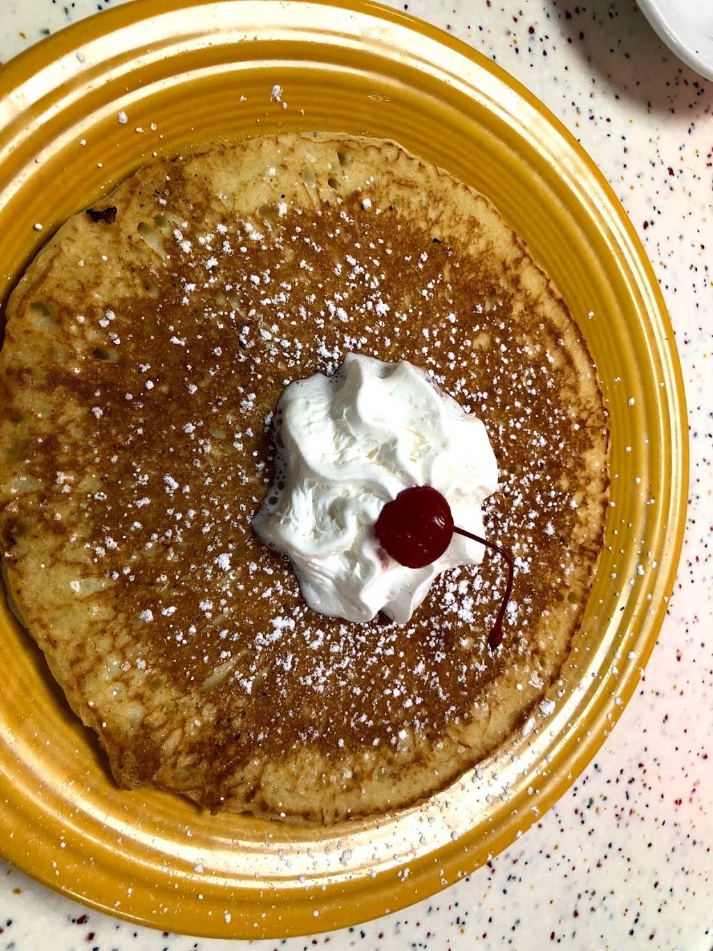 Poky Dot | restaurant | 1111 Fairmont Ave, Fairmont, WV 26554, USA | 3043663271 OR +1 304-366-3271