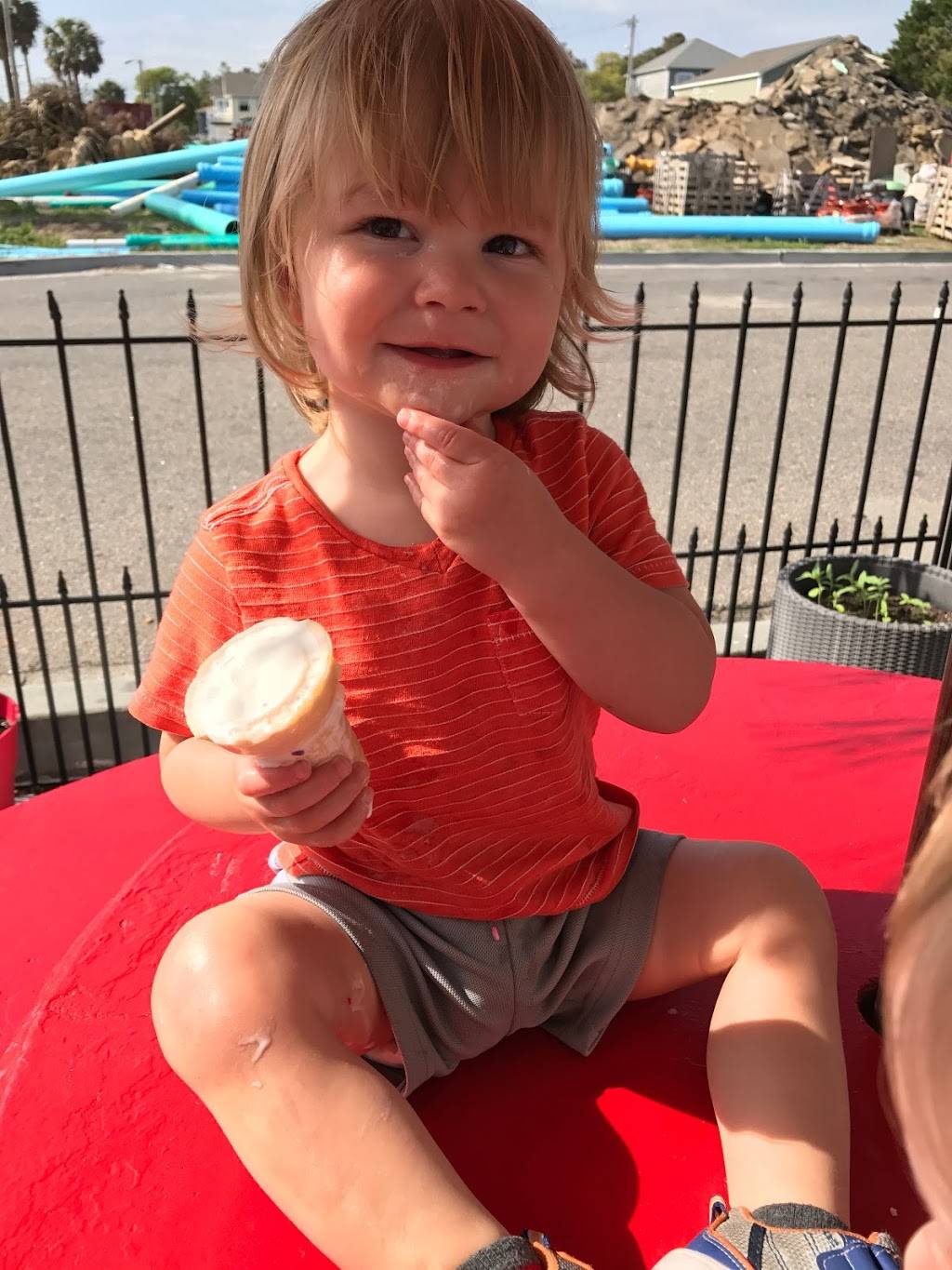 Mr Gs Ice Cream & Grill | restaurant | 310 17th Ave S, North Myrtle Beach, SC 29582, USA | 8432723766 OR +1 843-272-3766