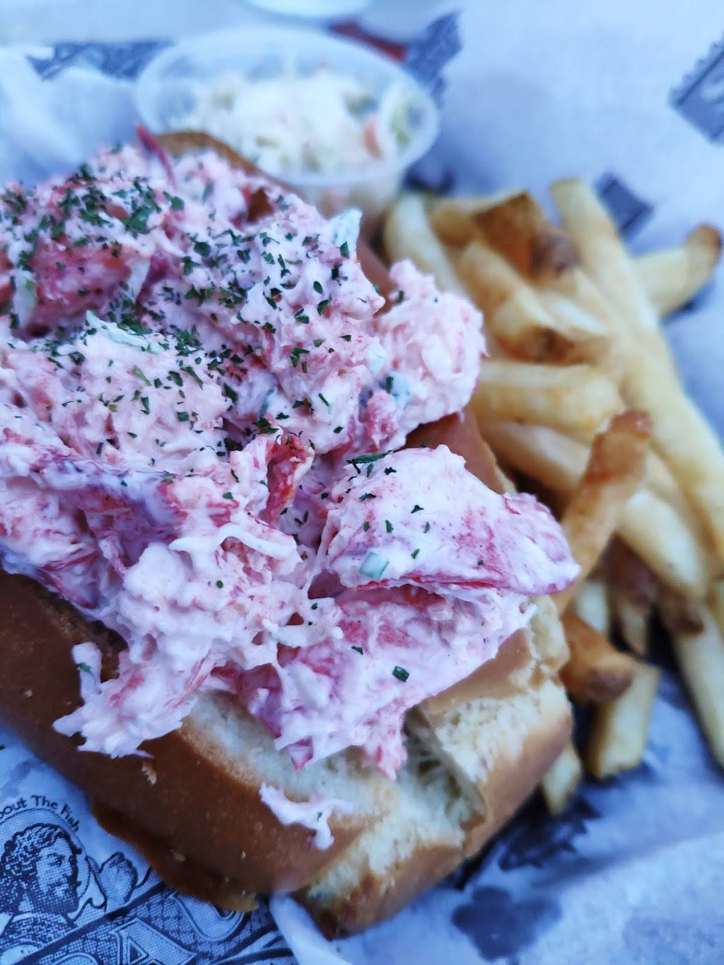 St. Paul Fish Co. | restaurant | 6200 W Mequon Rd, Mequon, WI 53092, USA | 2622009909 OR +1 262-200-9909