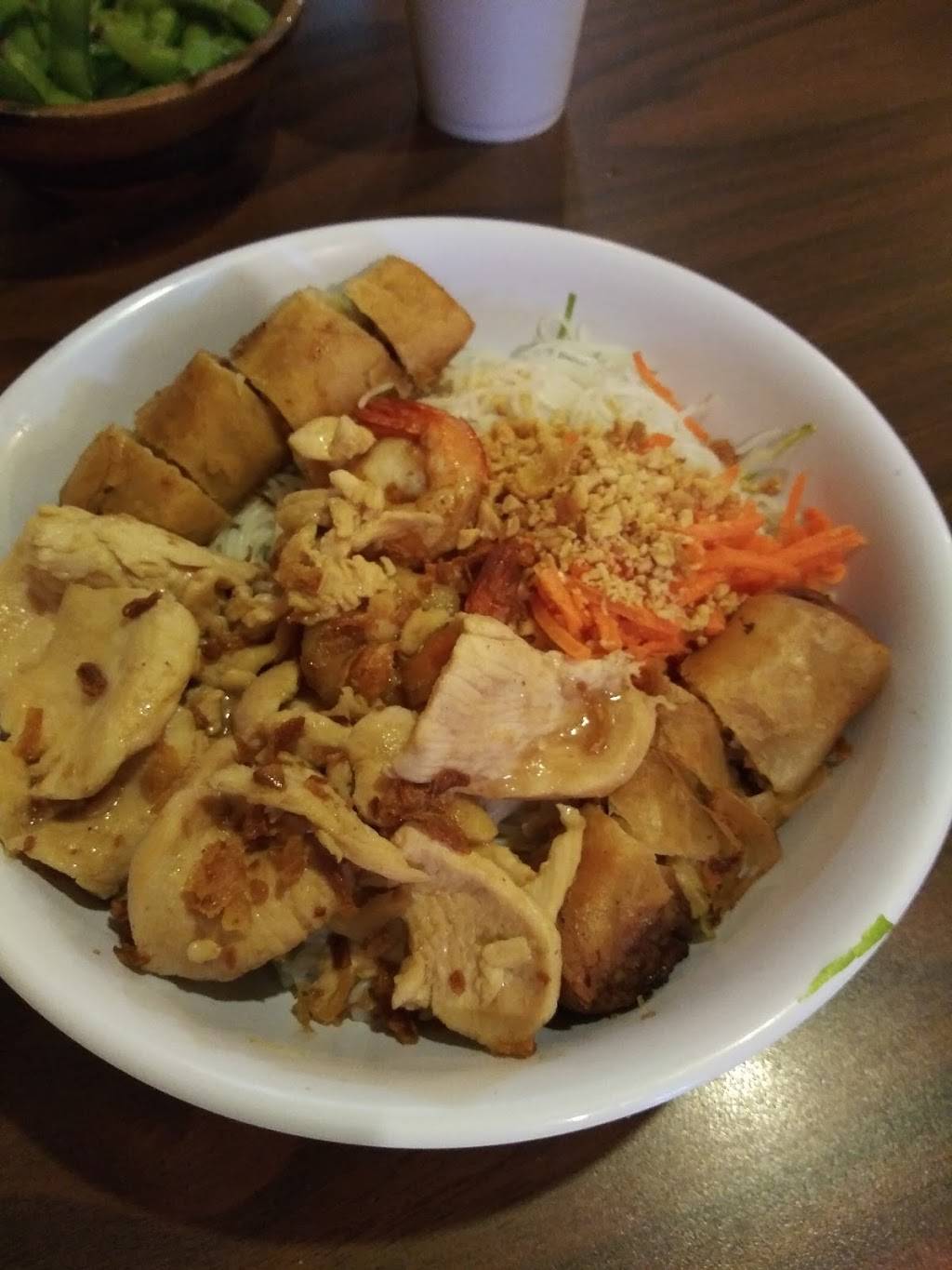 Hu Dat Noodle House | restaurant | 6418 S Staples St #102, Corpus Christi, TX 78413, USA | 3619061111 OR +1 361-906-1111