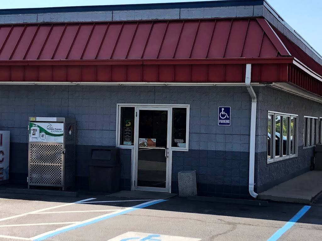 Subway | restaurant | 8160 M-60, Union City, MI 49094, USA | 5177413693 OR +1 517-741-3693