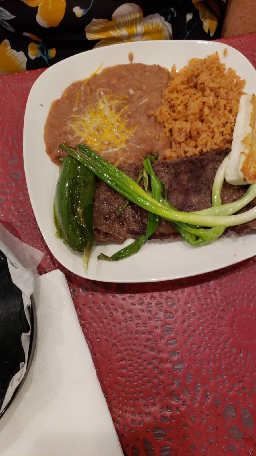 Avenue Restaurant & Music Lounge | restaurant | 1750 W Lincoln Ave, Anaheim, CA 92801, USA | 7148335707 OR +1 714-833-5707