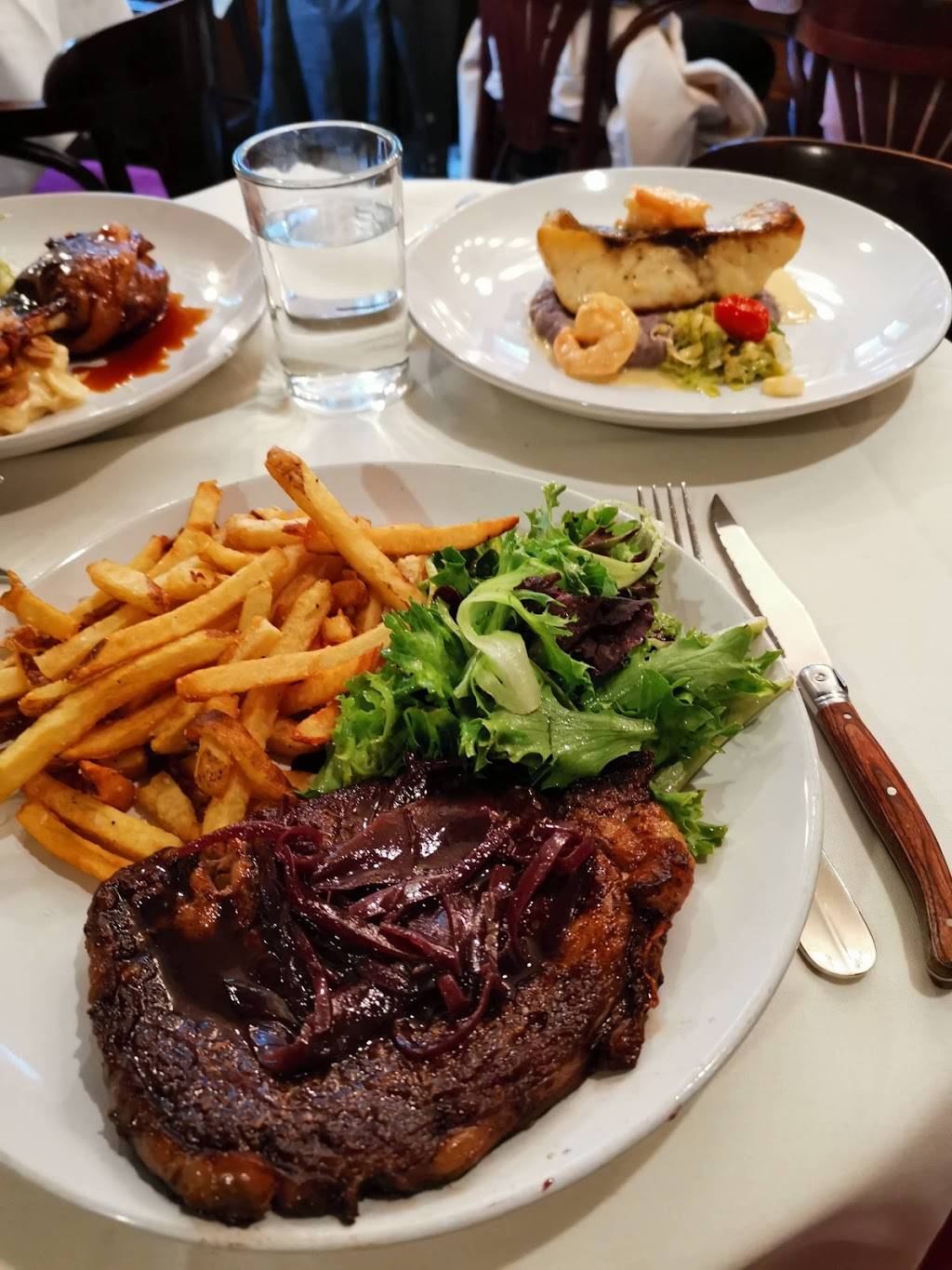 La Voile | restaurant | 261 Newbury St, Boston, MA 02116, USA | 6175874200 OR +1 617-587-4200