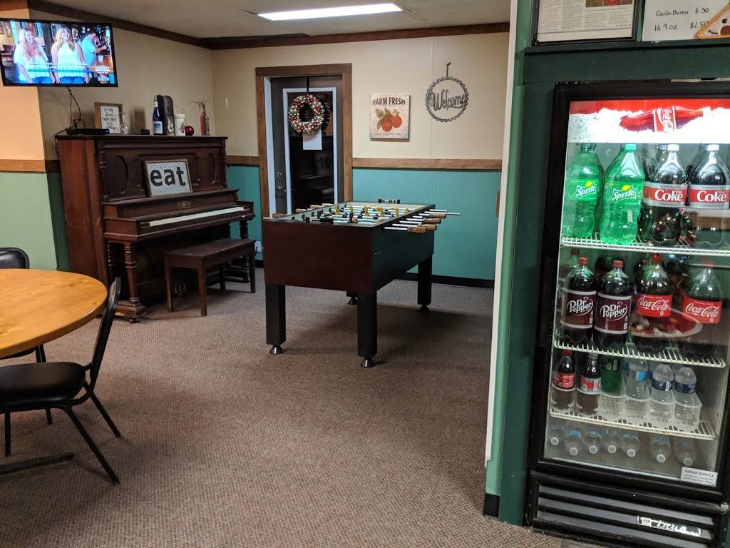 Cicero’s Pizza | restaurant | 2408 M-137, Interlochen, MI 49643, USA | 2312766324 OR +1 231-276-6324