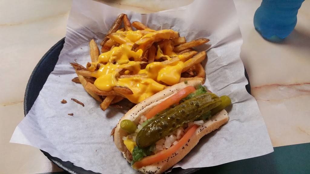 Chicago Grill | restaurant | 814 W Pioneer Pkwy, Peoria, IL 61615, USA | 3096904745 OR +1 309-690-4745