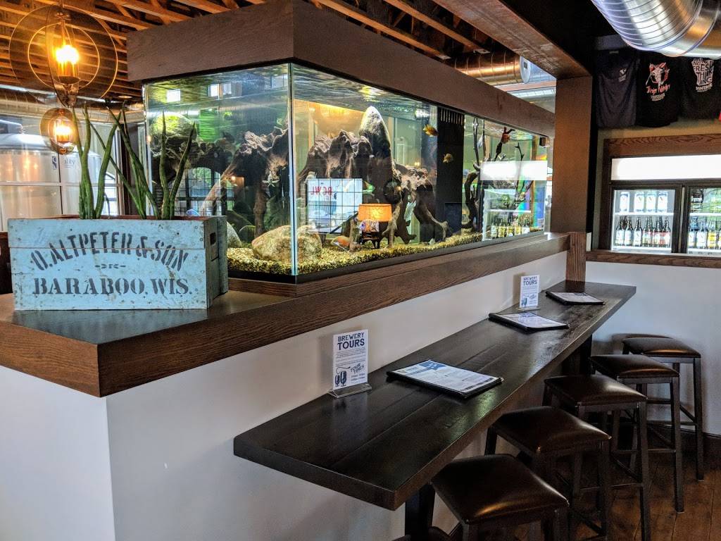 Vintage Brewing Co. Sauk Prairie | restaurant | 600 Water St, Sauk City, WI 53583, USA | 6083708200 OR +1 608-370-8200