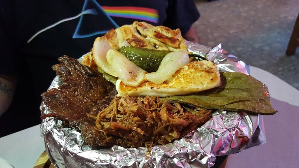 Tacos y Mariscos La Michoacana | restaurant | 1009 N A St, Lompoc, CA 93436, USA | 8057356000 OR +1 805-735-6000