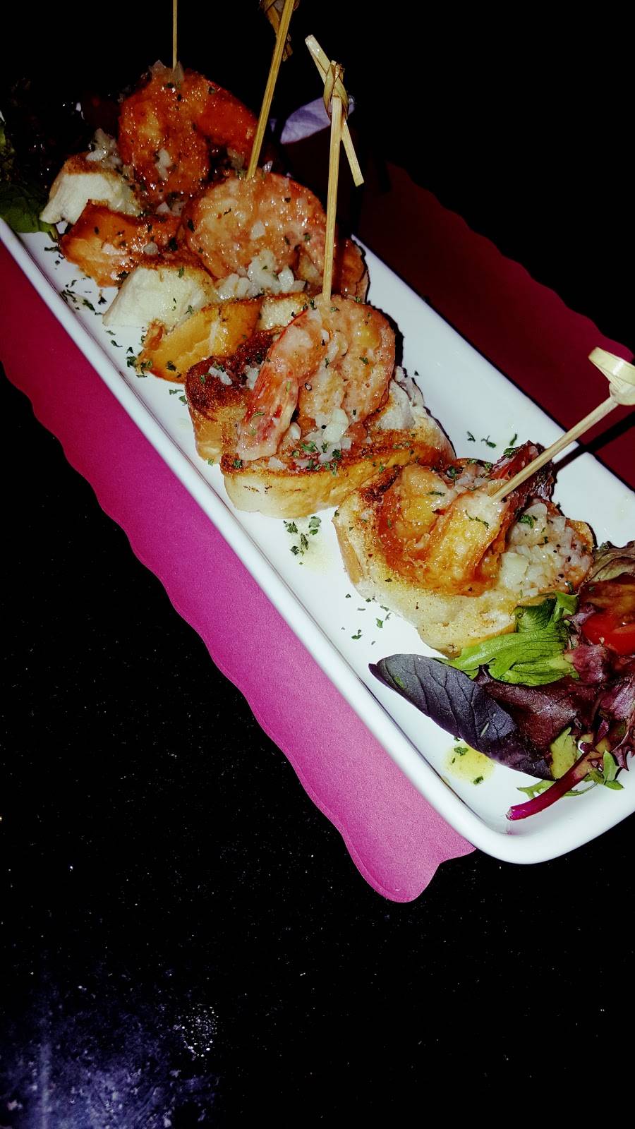 Maddens Uptown Bar & Grill | restaurant | 5757 Broadway, Bronx, NY 10463, USA | 9292433480 OR +1 929-243-3480