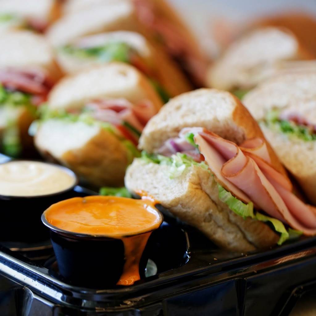 Subway | restaurant | 221 E 4th St, Cincinnati, OH 45202, USA | 5134211155 OR +1 513-421-1155