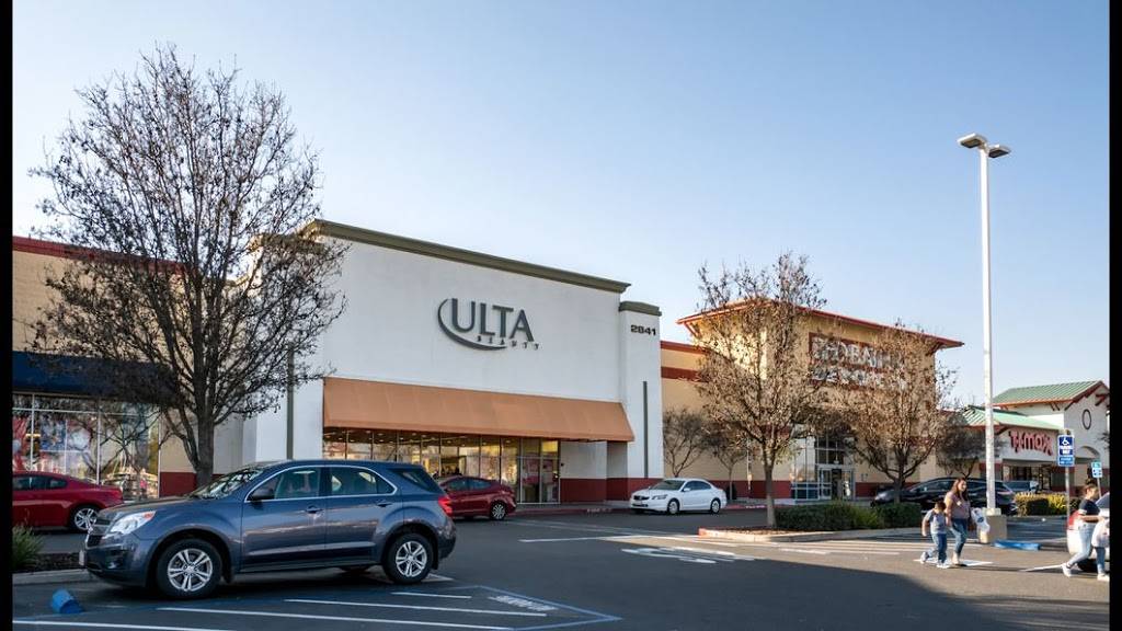 Monte Vista Crossing | shopping mall | 2801-3027 Countryside Dr, Turlock, CA 95380, USA | 2094749900 OR +1 209-474-9900