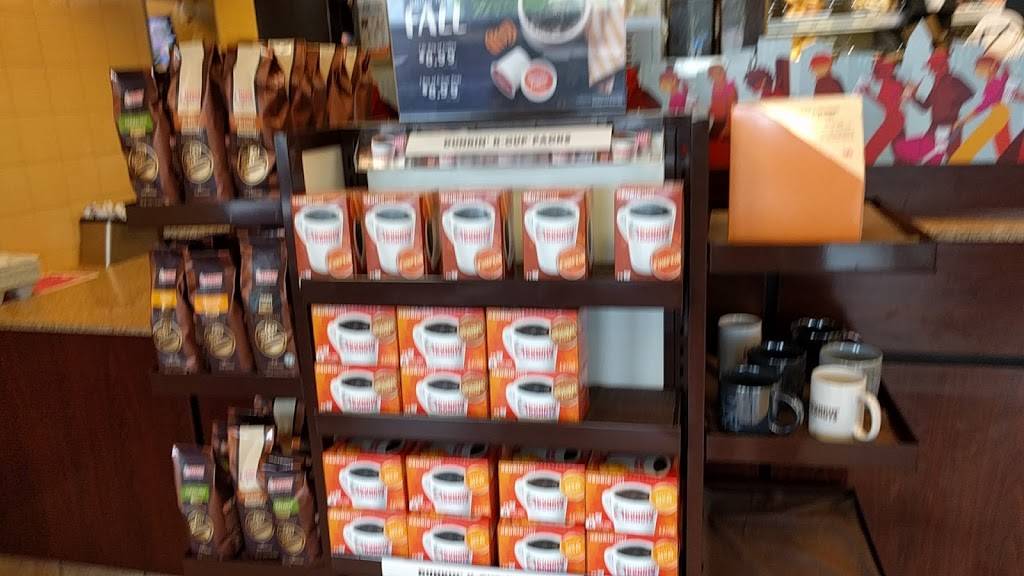 Dunkin | bakery | 124 Turnpike Rd, Westborough, MA 01581, USA | 5083665784 OR +1 508-366-5784