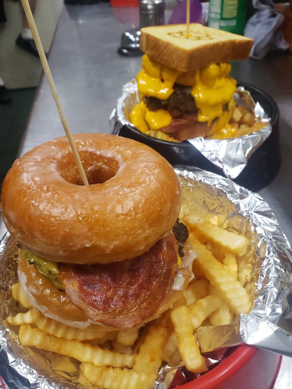 Dog House | restaurant | 100 S Truman Blvd, Crystal City, MO 63019, USA | 6364650718 OR +1 636-465-0718