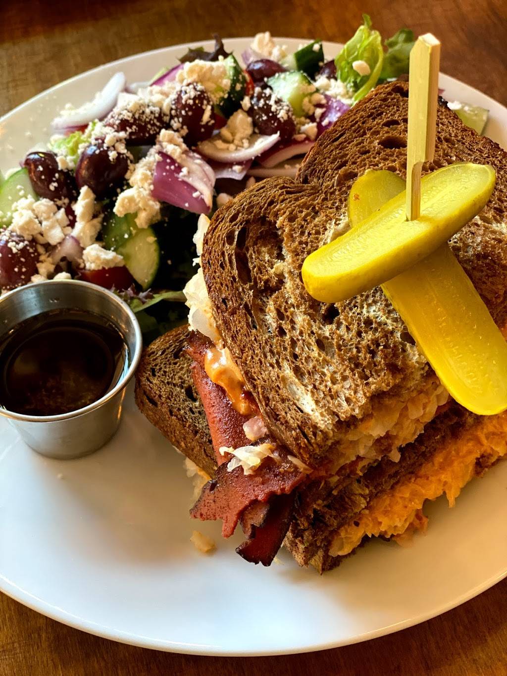 Nateure’s Plate | restaurant | 182 Charlotte St, Peterborough, ON K9J 2T8, Canada | 7058741215 OR +1 705-874-1215