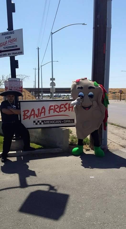 Baja Fresh | restaurant | 8101 E Brundage Ln, Bakersfield, CA 93307, USA | 6613660666 OR +1 661-366-0666