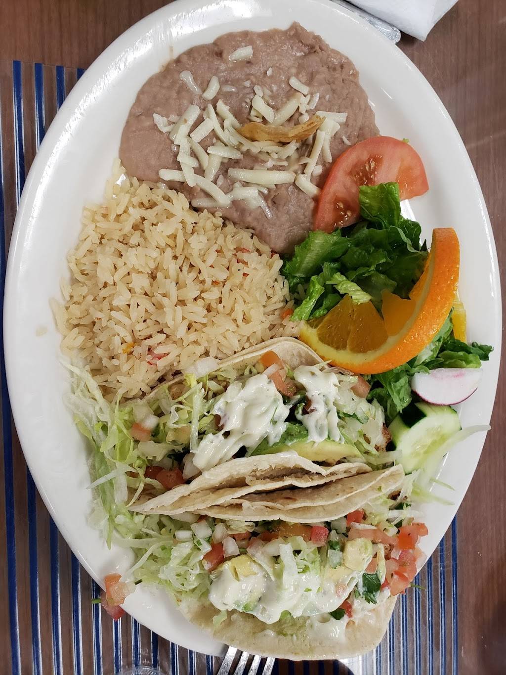 Ostioneria El Compa | restaurant | 5841 Firestone Blvd # F, South Gate, CA 90280, USA | 5629281830 OR +1 562-928-1830