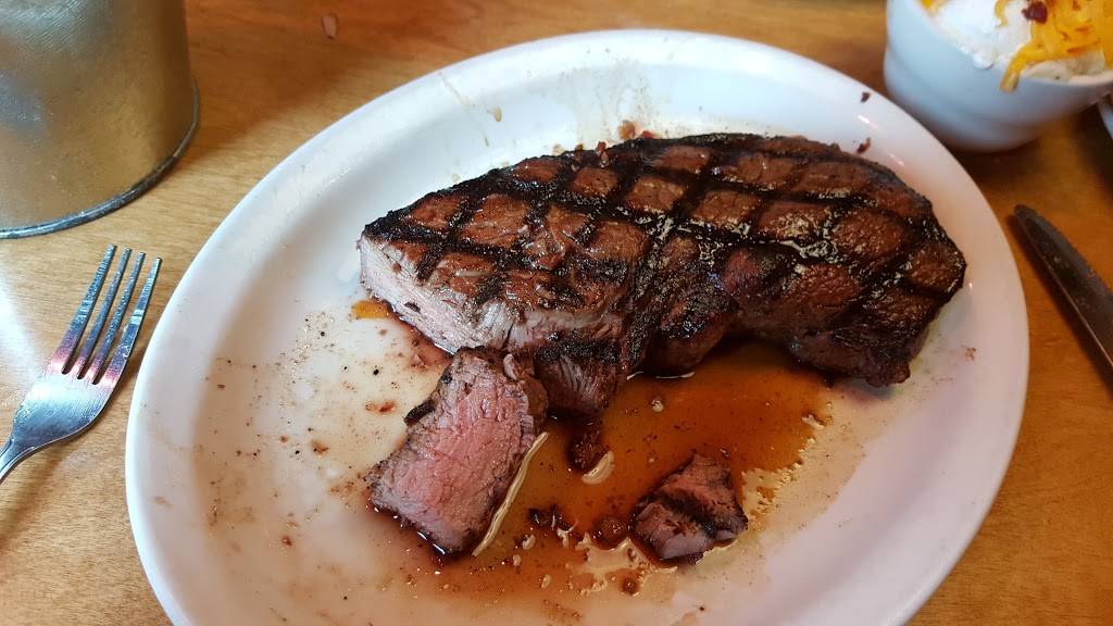 Texas Roadhouse | restaurant | 2602 Conduit Rd, Colonial Heights, VA 23834, USA | 8045204933 OR +1 804-520-4933