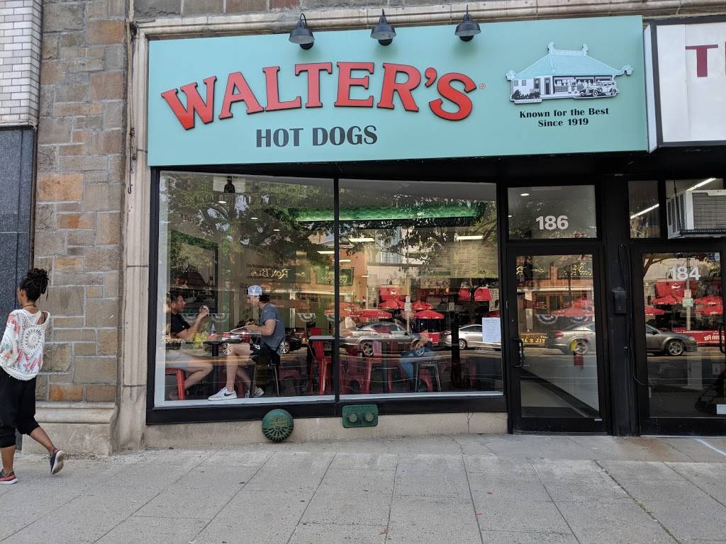 Walters Hot Dogs | restaurant | 186 Mamaroneck Ave, White Plains, NY 10601, USA | 9143979406 OR +1 914-397-9406