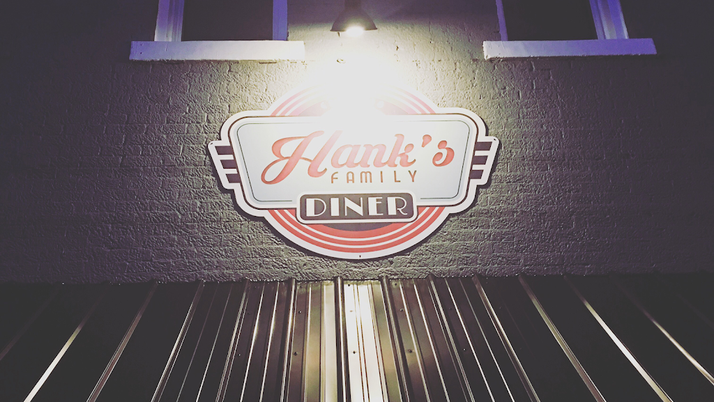 Hanks Family Diner | restaurant | 17 N Park St, Hohenwald, TN 38462, USA | 9312953463 OR +1 931-295-3463