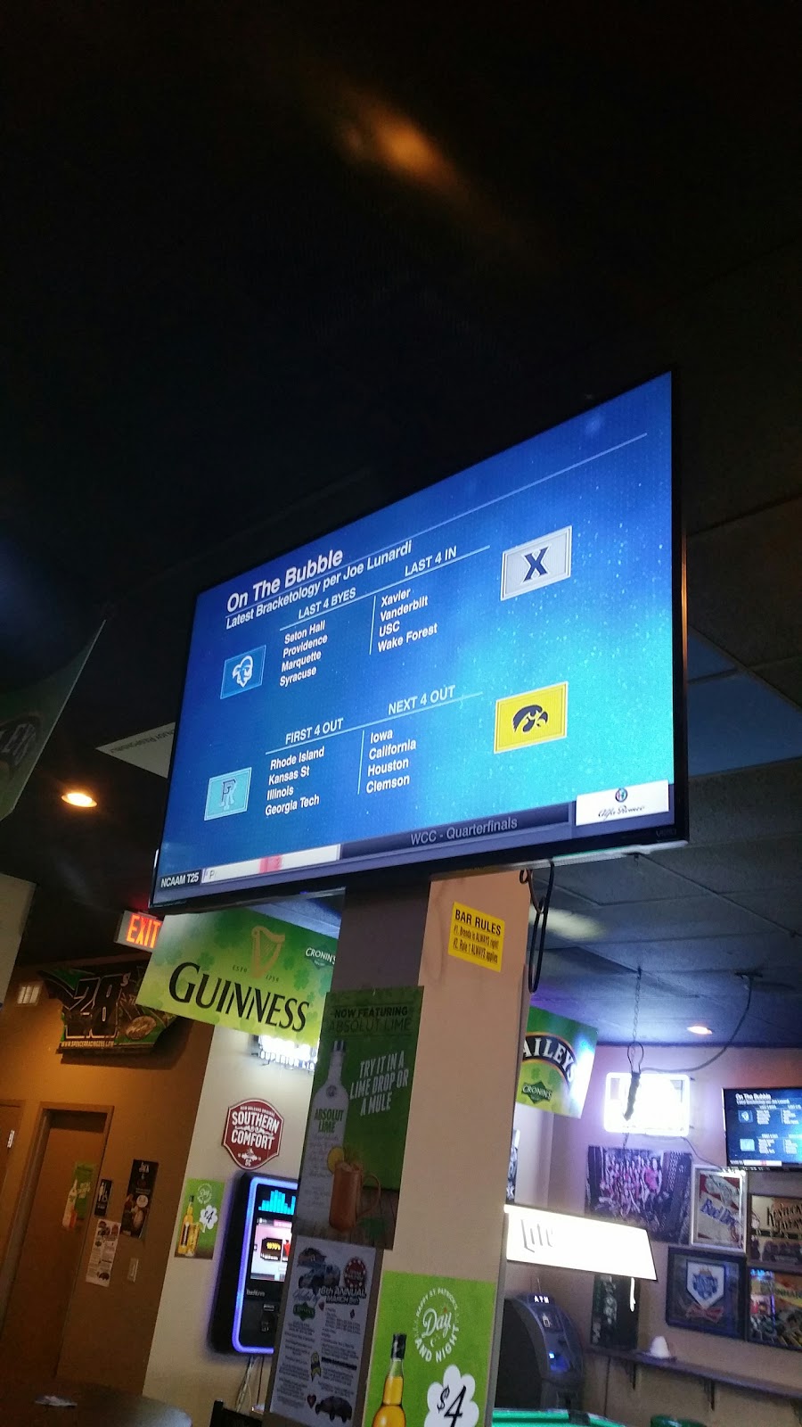 Cronins Bar & Grill | night club | 12227 W 87th St Pkwy, Lenexa, KS 66215, USA | 9133221000 OR +1 913-322-1000