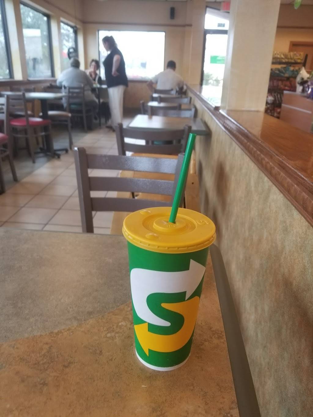 Subway Restaurants | restaurant | 910 N Frazier St, Conroe, TX 77301, USA | 9367603700 OR +1 936-760-3700