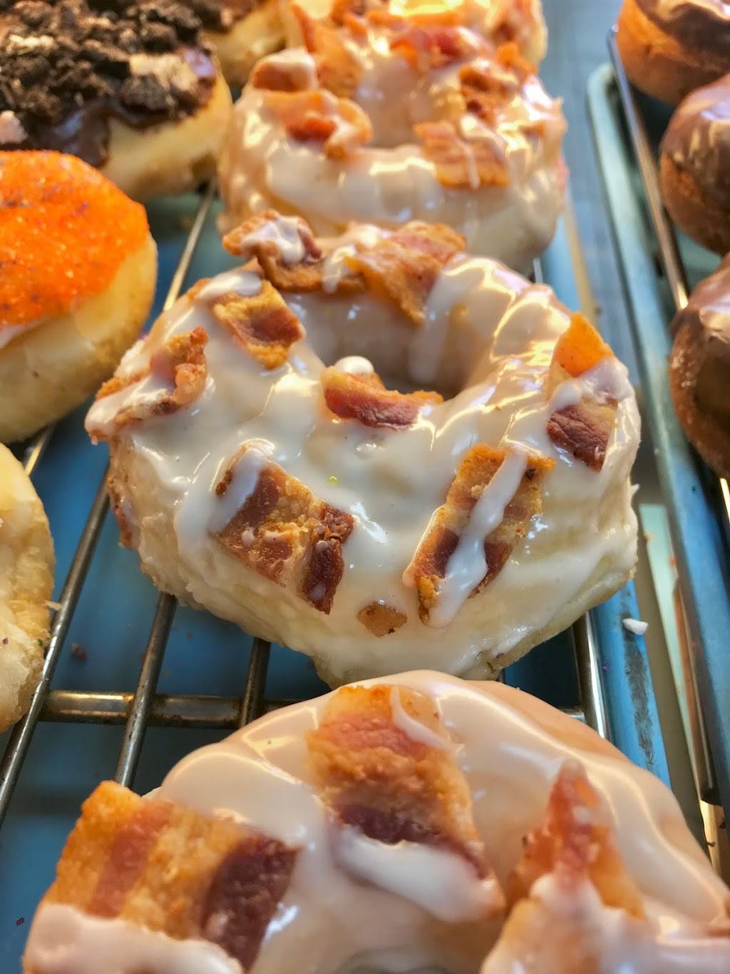 Mary Lee Doughnuts | restaurant | 4177 LA-1, Port Allen, LA 70767, USA | 2257492082 OR +1 225-749-2082