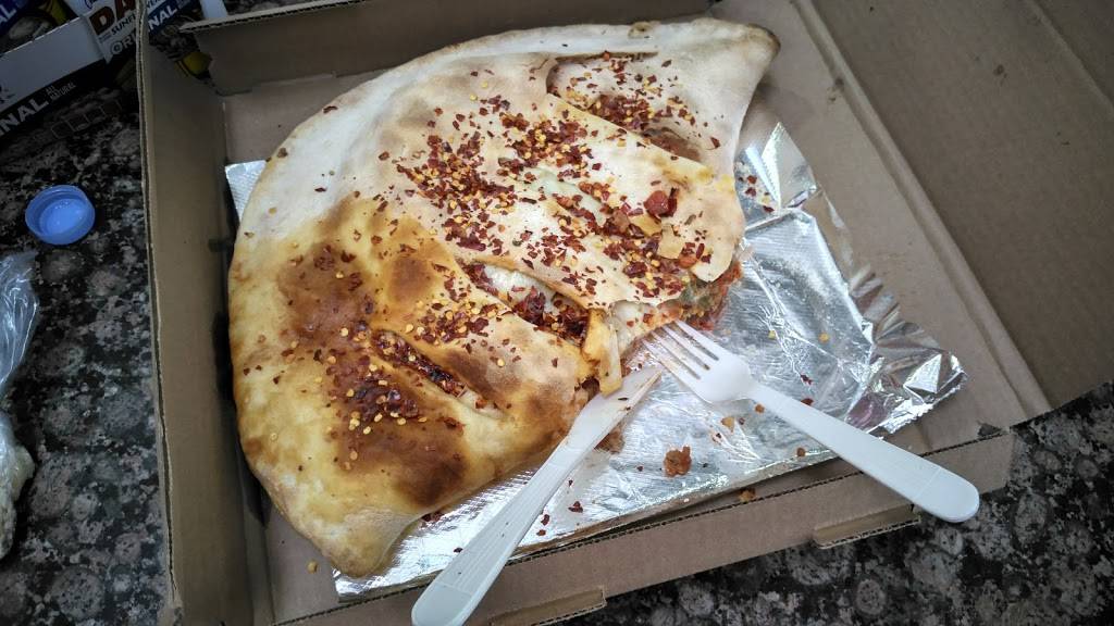 Damenzos Pizza | restaurant | 7300 Roosevelt Rd, Forest Park, IL 60130, USA | 7087715705 OR +1 708-771-5705