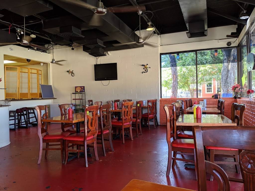 La Salvadoreña Restaurant | restaurant | 3285 Nicholson Dr, Baton Rouge, LA 70802, USA | 2252270141 OR +1 225-227-0141
