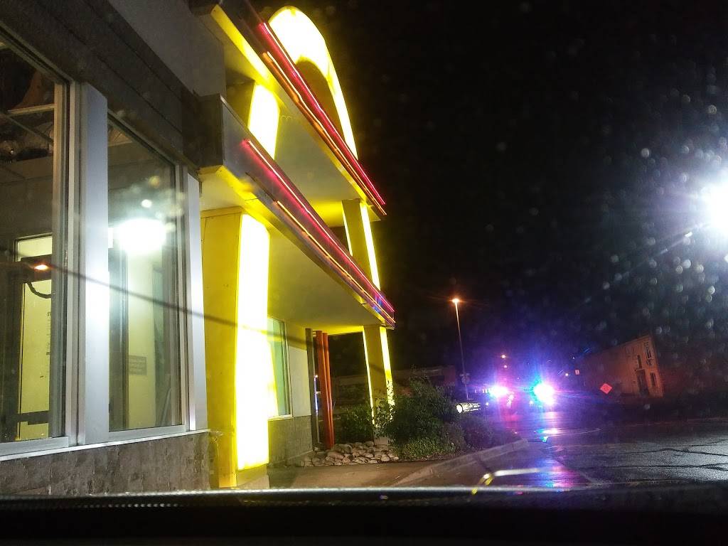 McDonalds | cafe | 11025 E Colfax Ave, Aurora, CO 80010, USA | 3033645212 OR +1 303-364-5212