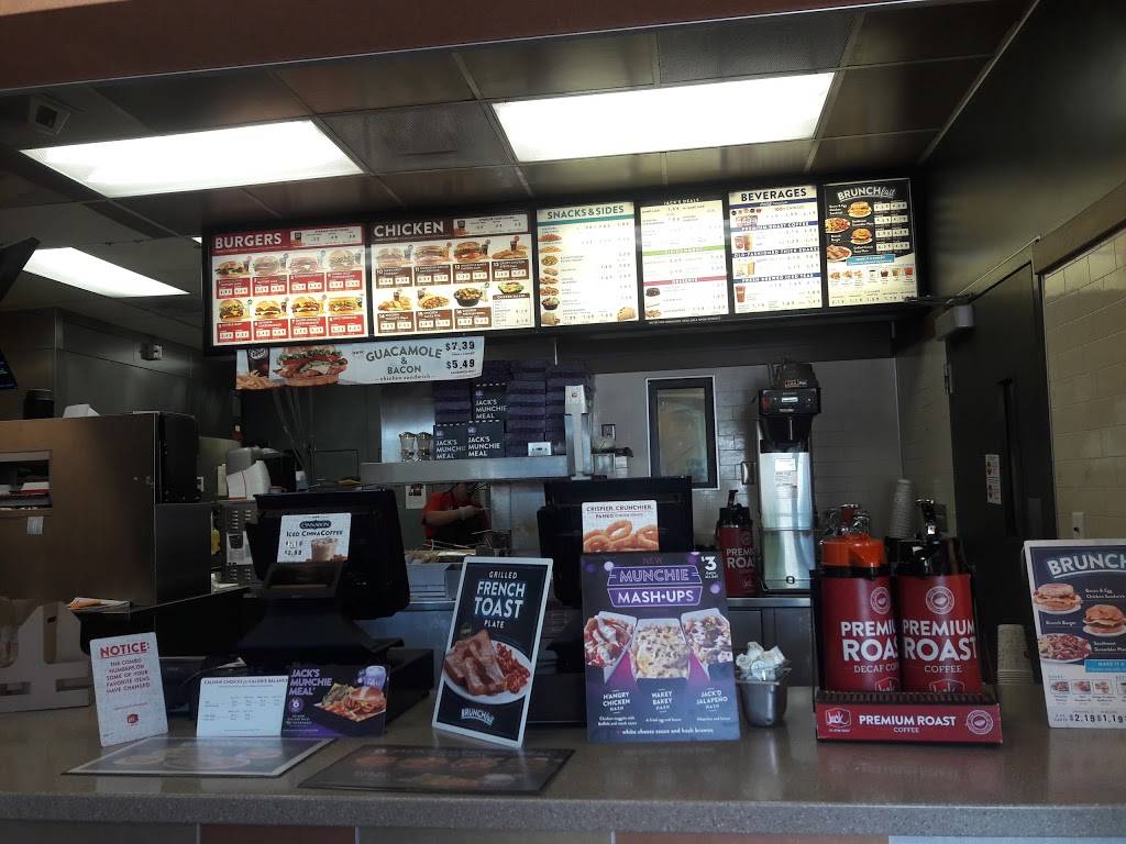 Jack in the Box | restaurant | 1490 W Winton Ave, Hayward, CA 94545, USA | 5102641812 OR +1 510-264-1812
