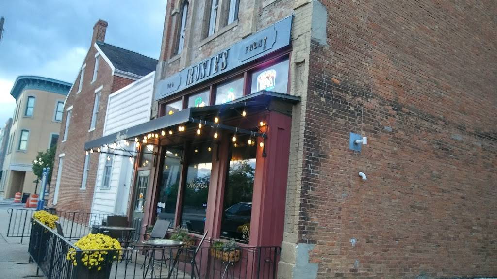 Rosies Pub | restaurant | 106 E Front St, Bloomington, IL 61701, USA | 3098277019 OR +1 309-827-7019