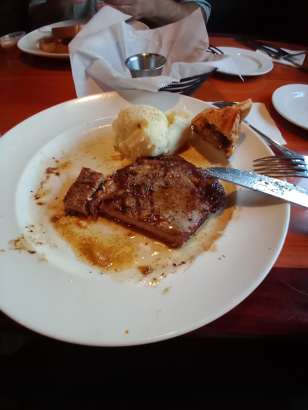 Texas Roadhouse | restaurant | 6150 Airport Blvd, Mobile, AL 36608, USA | 2513410168 OR +1 251-341-0168