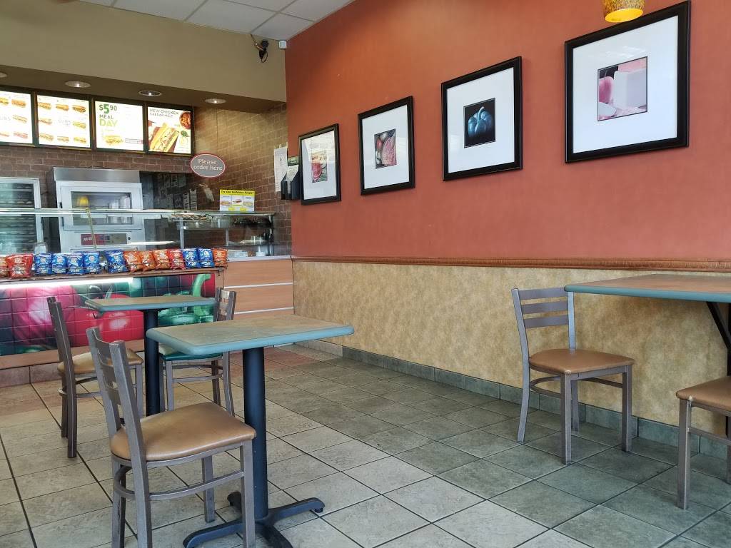 Subway Restaurants | restaurant | 87-08 Astoria Blvd, East Elmhurst, NY 11369, USA | 7182052568 OR +1 718-205-2568