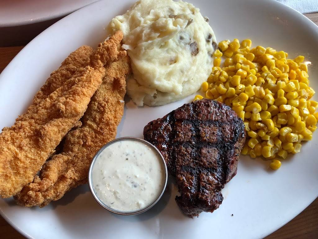 Fish Daddys Grill House | restaurant | 2643, 1611 University Dr E, College Station, TX 77840, USA | 9792601611 OR +1 979-260-1611