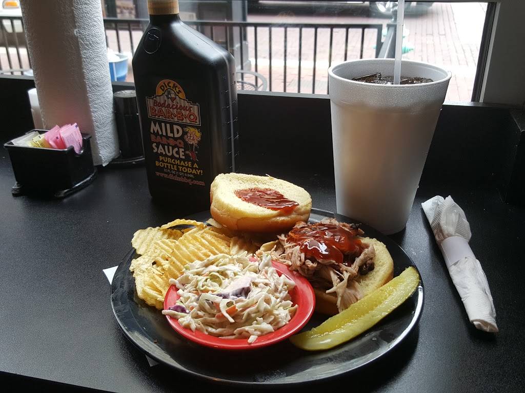 Dicks Bodacious Bar-B-Q | restaurant | 50 N Pennsylvania St, Indianapolis, IN 46204, USA | 3179169600 OR +1 317-916-9600