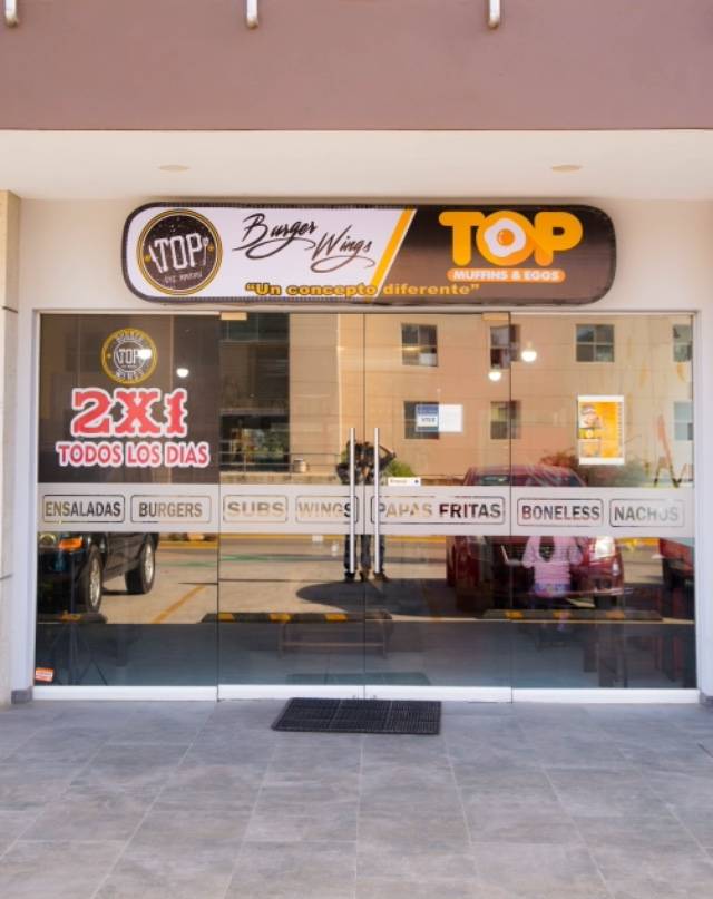 Top Burgers & Wings | restaurant | Adolfo Ruiz Cortines, 22895 Ensenada, B.C., Mexico | 016461732144 OR +52 646 173 2144