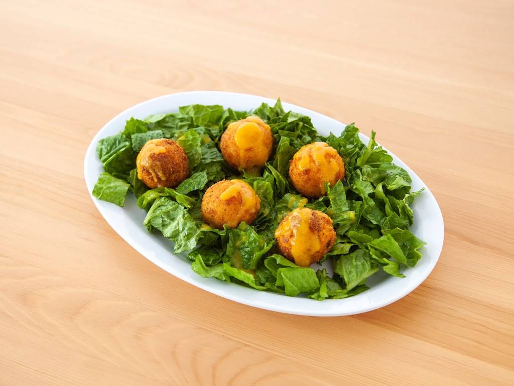 Chef Mikes | restaurant | 73 Highland Ave, Needham, MA 02494, USA | 7816752950 OR +1 781-675-2950