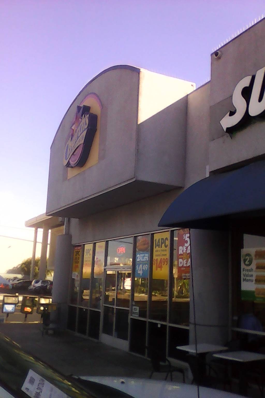 Churchs Chicken | restaurant | 16500 Sherman Way, Van Nuys, CA 91406, USA | 8189081600 OR +1 818-908-1600