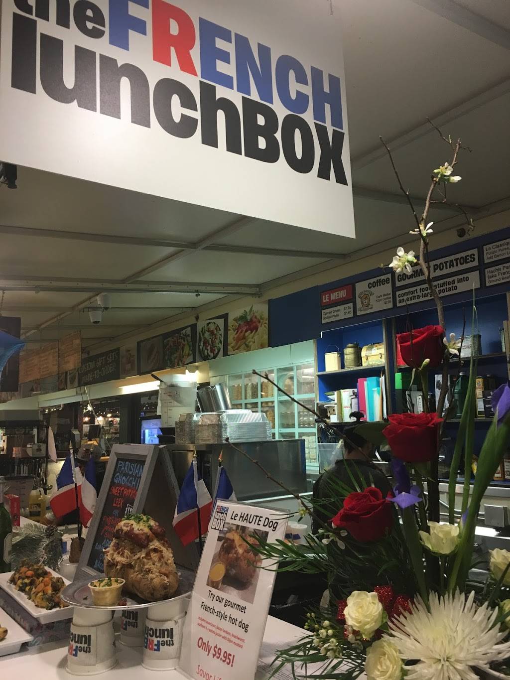 The French Lunchbox @ Chicago French Market | restaurant | 131 N Clinton St, Chicago, IL 60661, USA | 7086288722 OR +1 708-628-8722