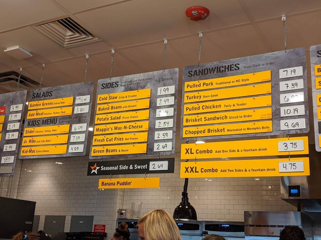 MISSION BBQ | restaurant | 4702 E Towne Blvd, Madison, WI 53704, USA | 6084058084 OR +1 608-405-8084