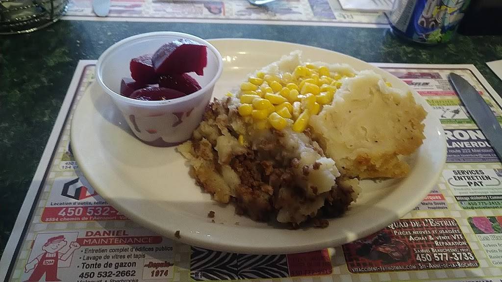 Restaurant Ste-Anne | restaurant | 125 Rue Principale O, Sainte-Anne-de-la-Rochelle, QC J0E 2B0, Canada | 4505395965 OR +1 450-539-5965