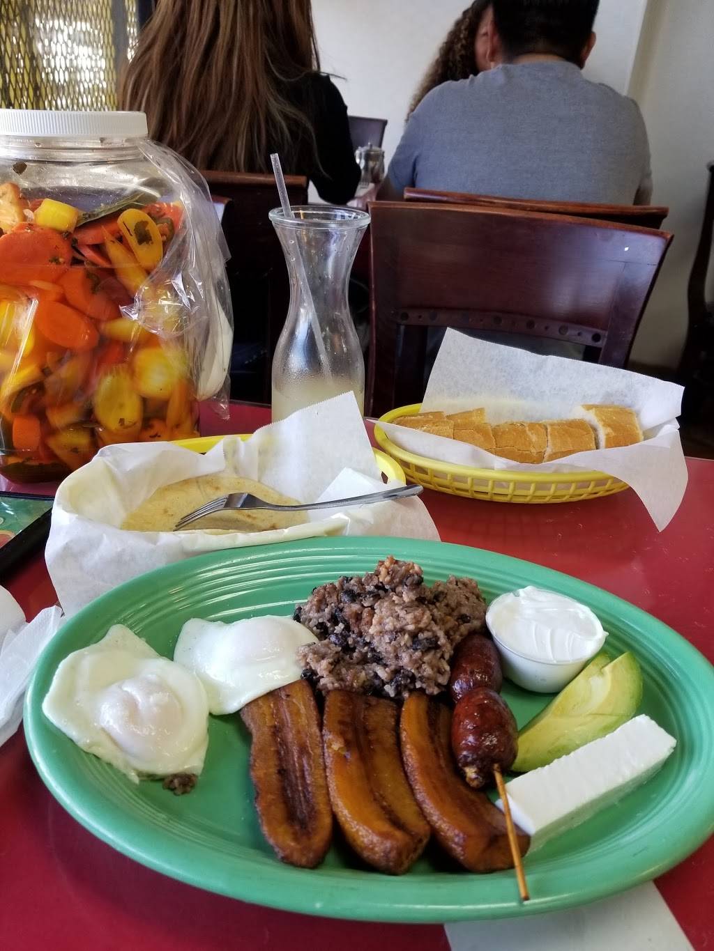 El Baron | restaurant | 4212 Pico Blvd, Los Angeles, CA 90019, USA | 3239541384 OR +1 323-954-1384