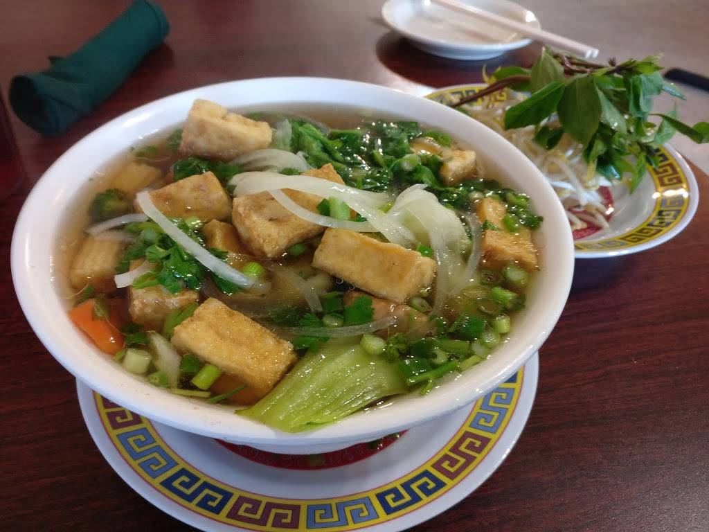 Pho Binh | restaurant | 1615 Madison Ave, Memphis, TN 38104, USA | 9012760006 OR +1 901-276-0006