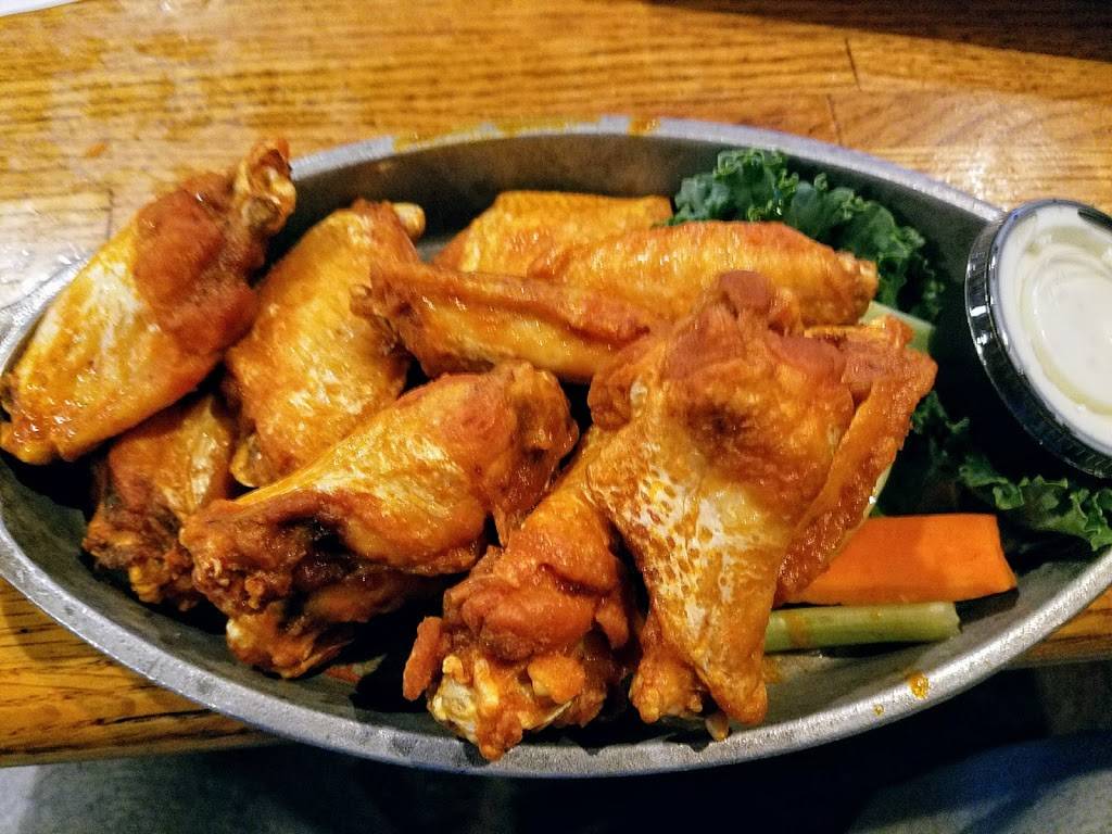 The Charlie Horse | restaurant | 99 Main St, Kingston, MA 02364, USA | 7815855550 OR +1 781-585-5550